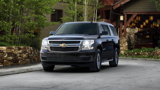 2017 Chevrolet Suburban LS RWD photo