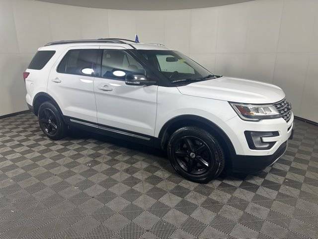 2017 Ford Explorer XLT 4WD photo