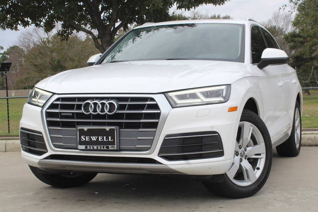 2018 Audi Q5 Premium Plus AWD photo