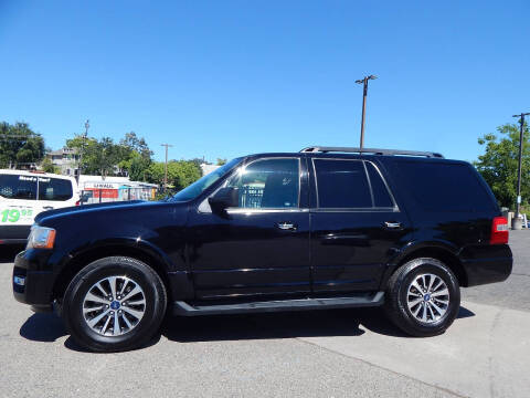 2017 Ford Expedition XLT RWD photo