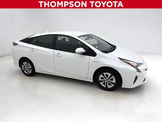 2017 Toyota Prius Three FWD photo