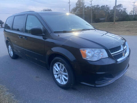 2015 Dodge Grand Caravan SXT FWD photo