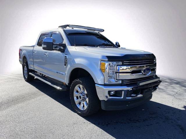 2017 Ford F-250 Super Duty Lariat 4WD photo