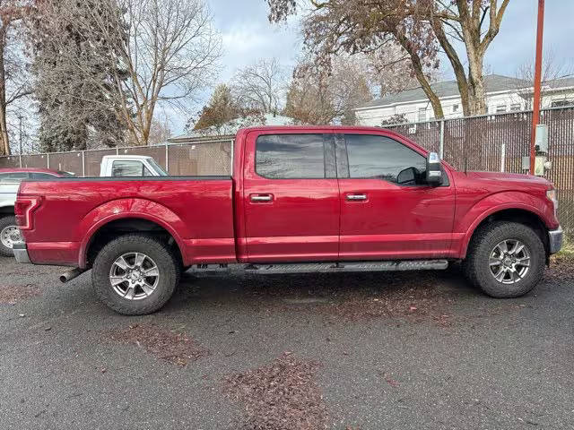 2017 Ford F-150 Lariat 4WD photo