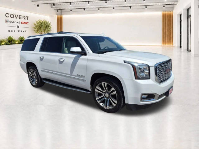 2017 GMC Yukon XL Denali 4WD photo