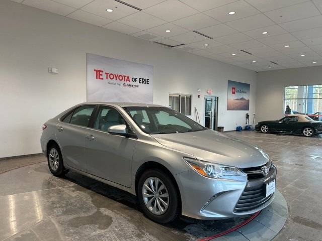 2017 Toyota Camry LE FWD photo
