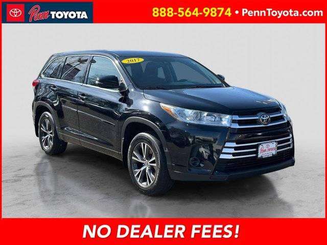 2017 Toyota Highlander LE AWD photo