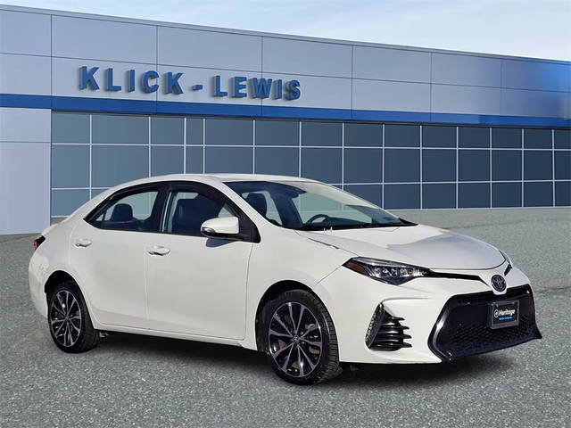 2017 Toyota Corolla XSE FWD photo