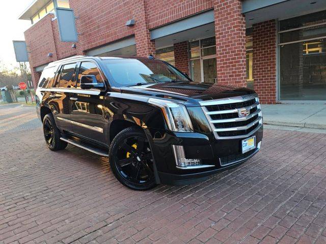 2017 Cadillac Escalade Luxury 4WD photo