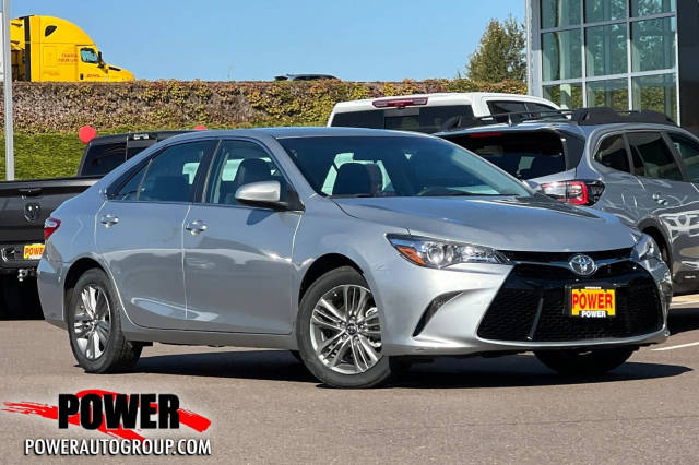 2017 Toyota Camry SE FWD photo
