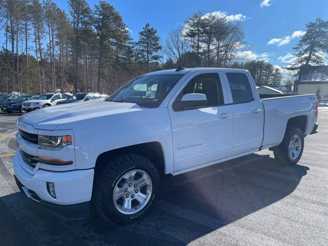 2017 Chevrolet Silverado 1500 LT 4WD photo