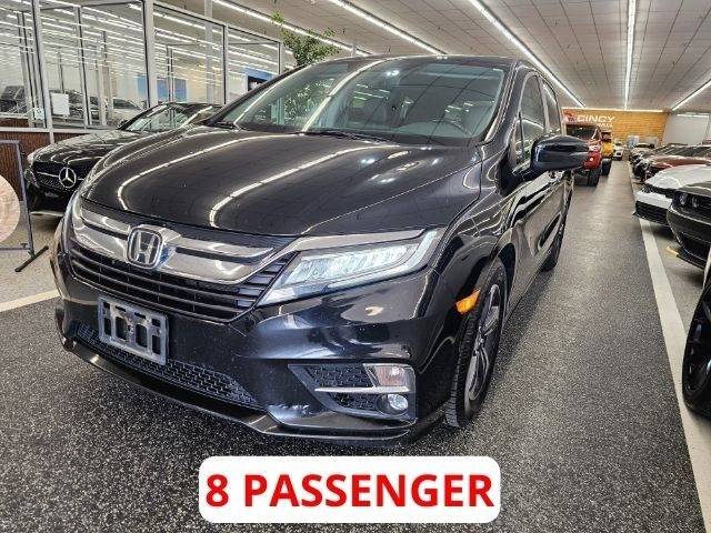 2018 Honda Odyssey Touring FWD photo