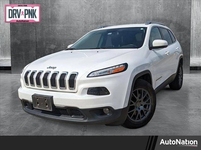 2017 Jeep Cherokee Latitude FWD photo