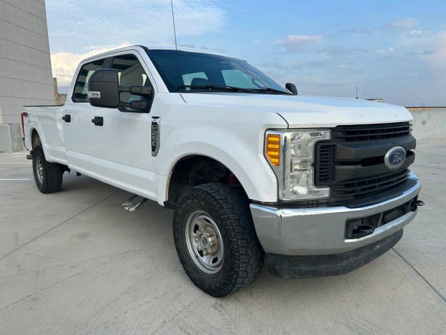 2017 Ford F-250 Super Duty XL 4WD photo