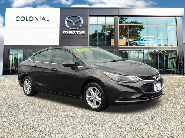 2017 Chevrolet Cruze LT FWD photo