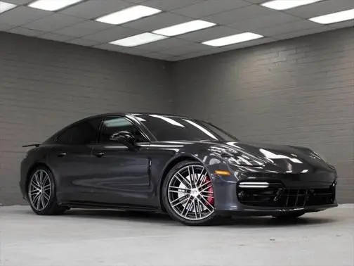 2017 Porsche Panamera Turbo AWD photo