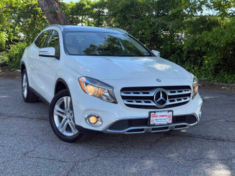 2018 Mercedes-Benz GLA-Class GLA 250 AWD photo
