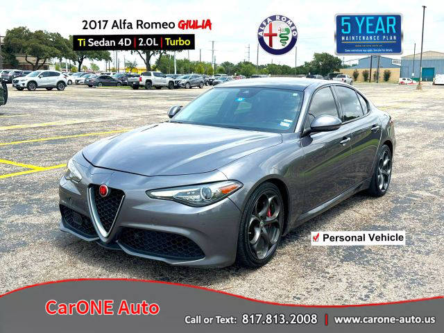 2017 Alfa Romeo Giulia Ti RWD photo
