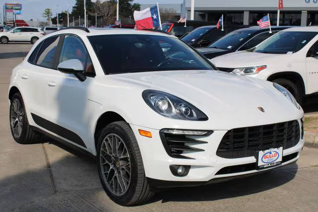 2017 Porsche Macan S AWD photo