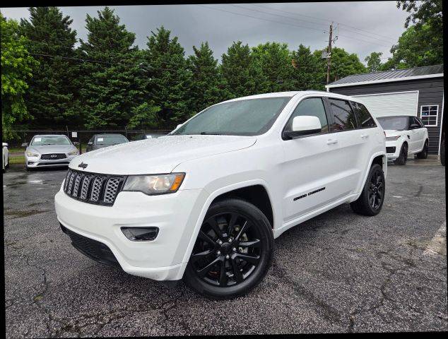 2017 Jeep Grand Cherokee Altitude RWD photo