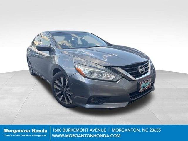 2017 Nissan Altima 2.5 SV FWD photo