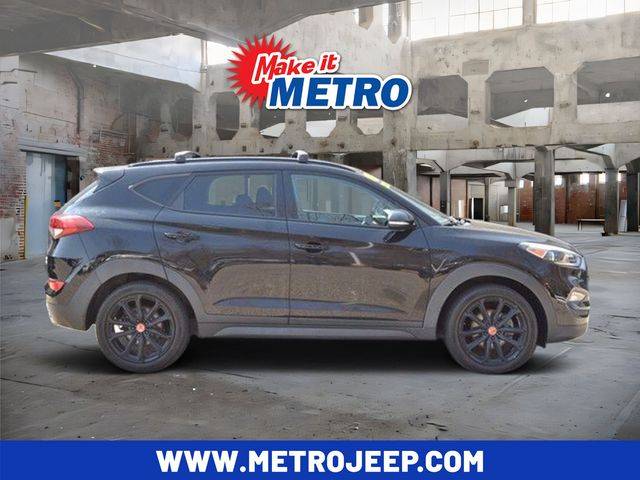 2017 Hyundai Tucson Night AWD photo
