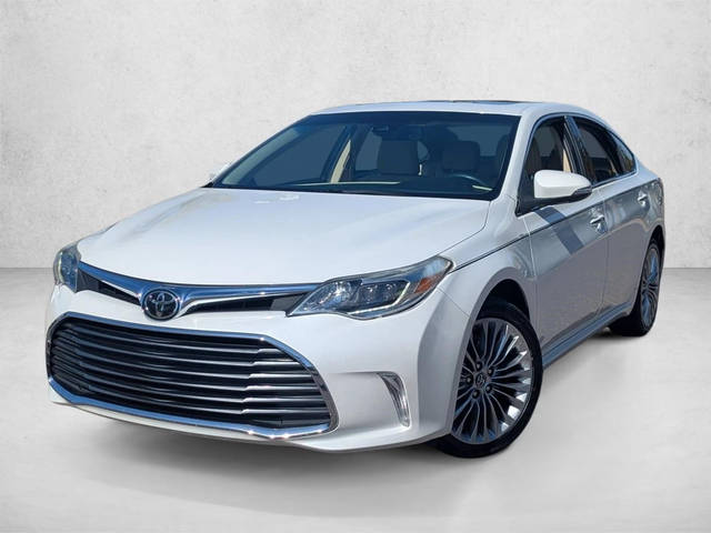2017 Toyota Avalon Limited FWD photo