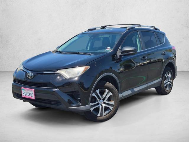 2017 Toyota RAV4 LE FWD photo