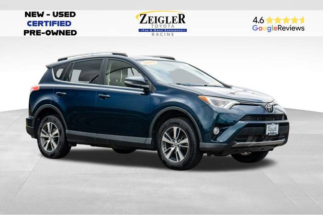 2017 Toyota RAV4 XLE AWD photo