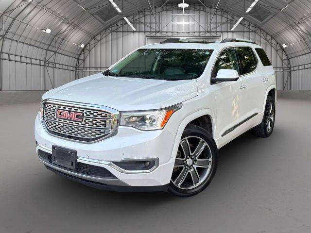2017 GMC Acadia Denali AWD photo