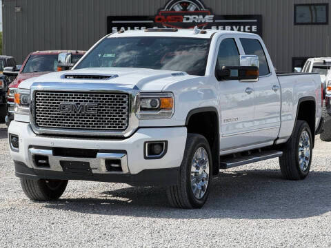 2017 GMC Sierra 3500HD Denali 4WD photo