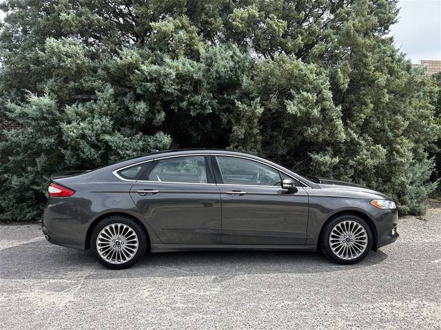 2016 Ford Fusion Titanium FWD photo