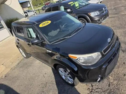2016 Kia Soul + FWD photo