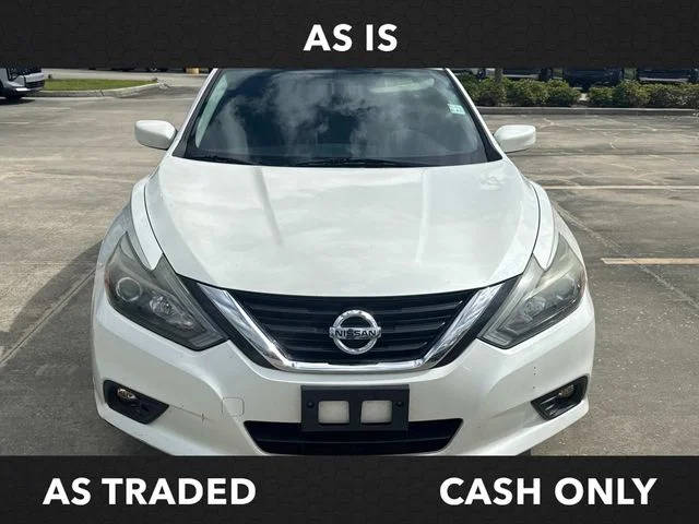 2017 Nissan Altima 2.5 SR FWD photo