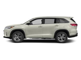 2017 Toyota Highlander LE FWD photo