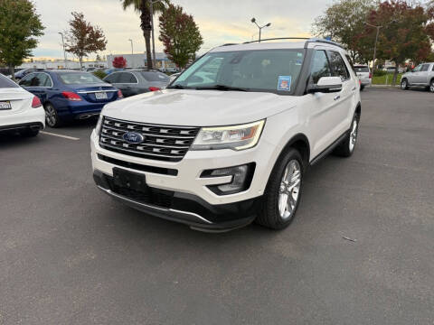 2017 Ford Explorer Limited 4WD photo