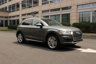 2018 Audi Q5 Premium Plus AWD photo