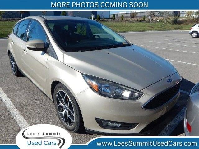 2017 Ford Focus SEL FWD photo