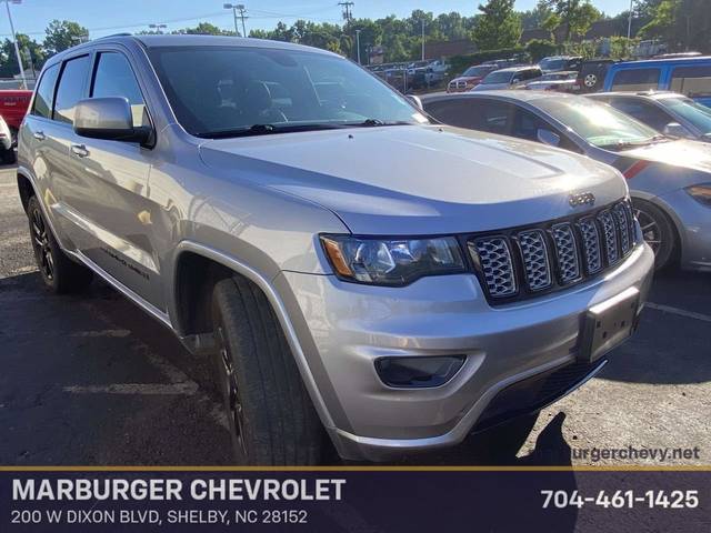 2017 Jeep Grand Cherokee Altitude 4WD photo