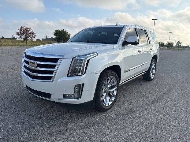 2017 Cadillac Escalade Premium Luxury 4WD photo