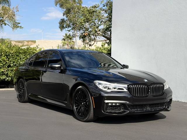 2017 BMW 7 Series 750i RWD photo