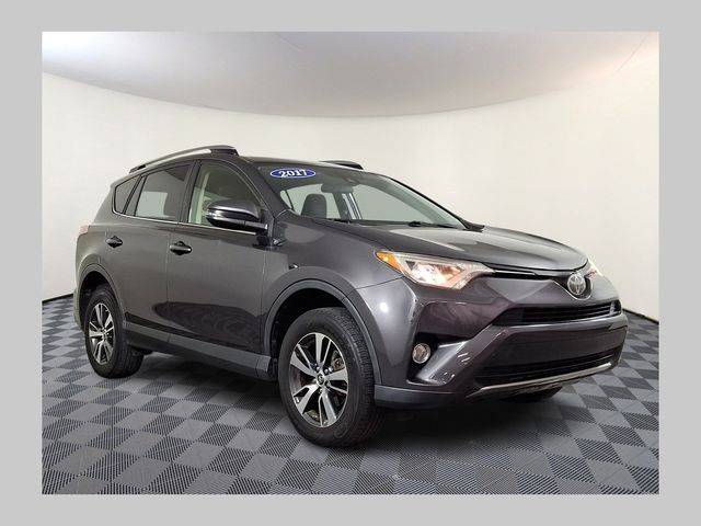 2017 Toyota RAV4 XLE AWD photo