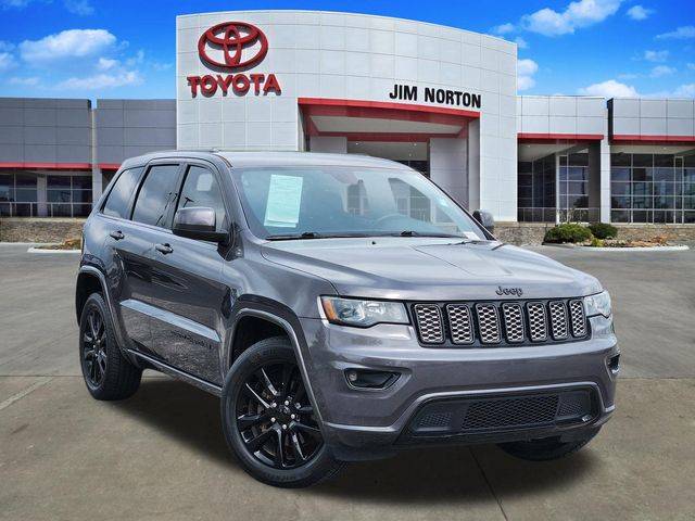2017 Jeep Grand Cherokee Altitude 4WD photo