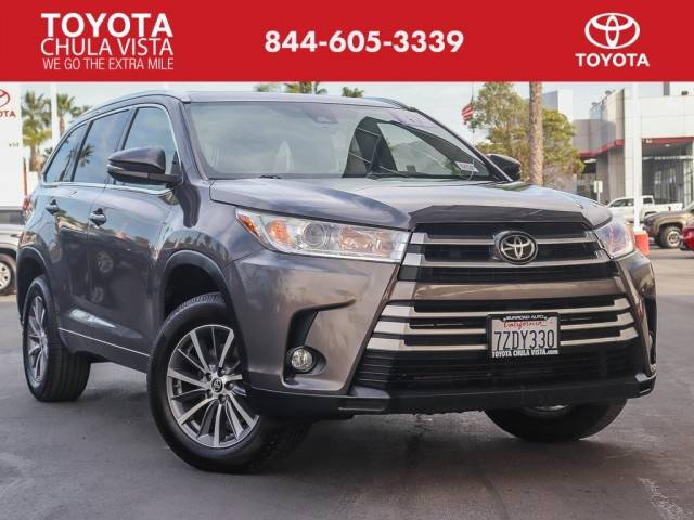 2017 Toyota Highlander XLE FWD photo