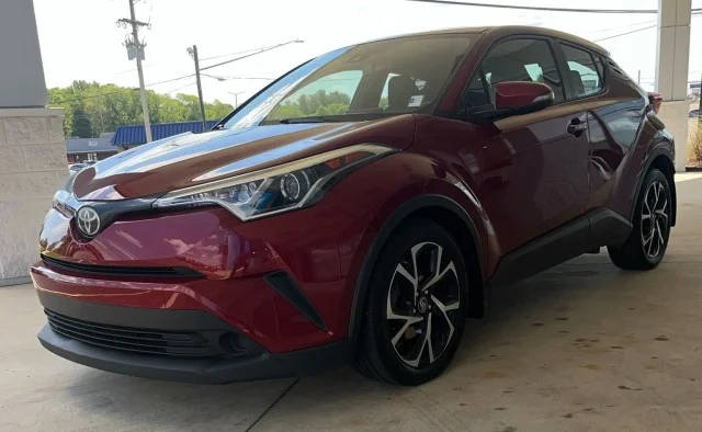 2018 Toyota C-HR XLE FWD photo