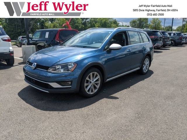 2017 Volkswagen Golf Alltrack SE AWD photo