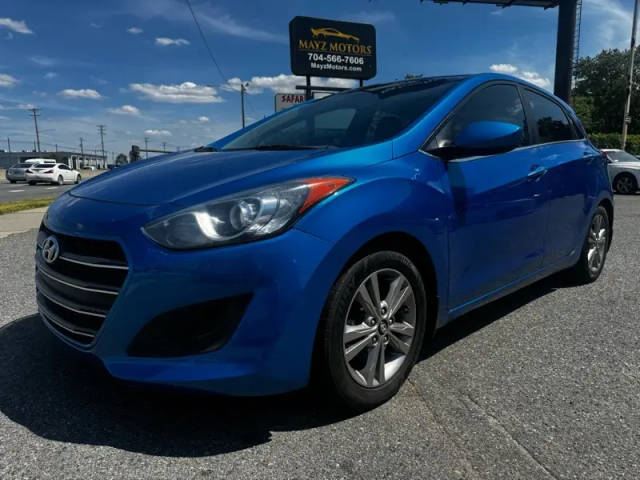2017 Hyundai Elantra GT FWD photo