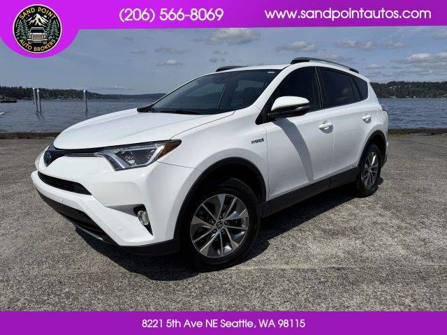 2017 Toyota RAV4 XLE AWD photo