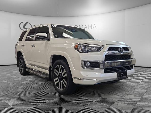 2017 Toyota 4Runner Limited 4WD photo