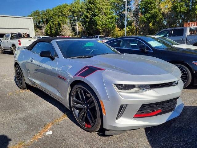 2017 Chevrolet Camaro 2LT RWD photo